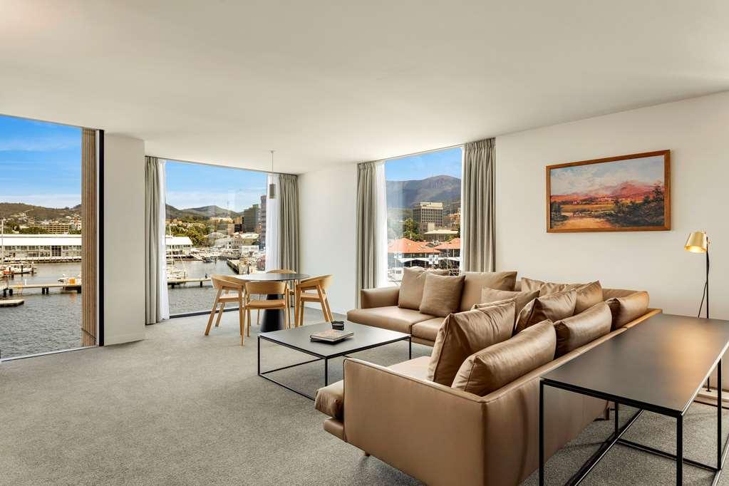 הובארט Macq 01 Hotel חדר תמונה A staged living room