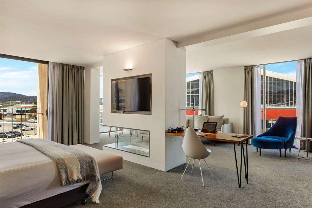הובארט Macq 01 Hotel חדר תמונה A room at the Hotel
