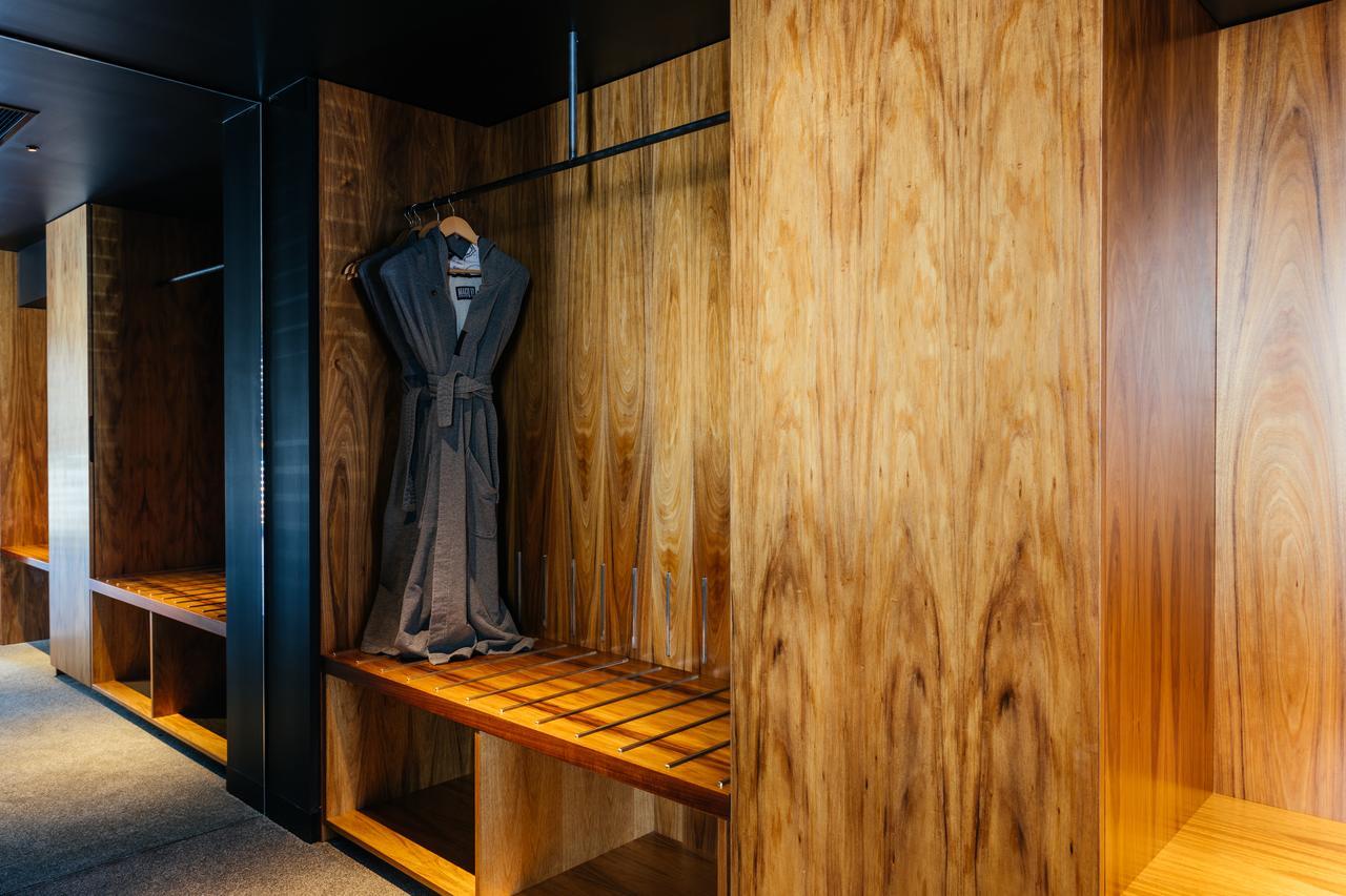 הובארט Macq 01 Hotel מראה חיצוני תמונה The changing room at the London Aquatics Centre